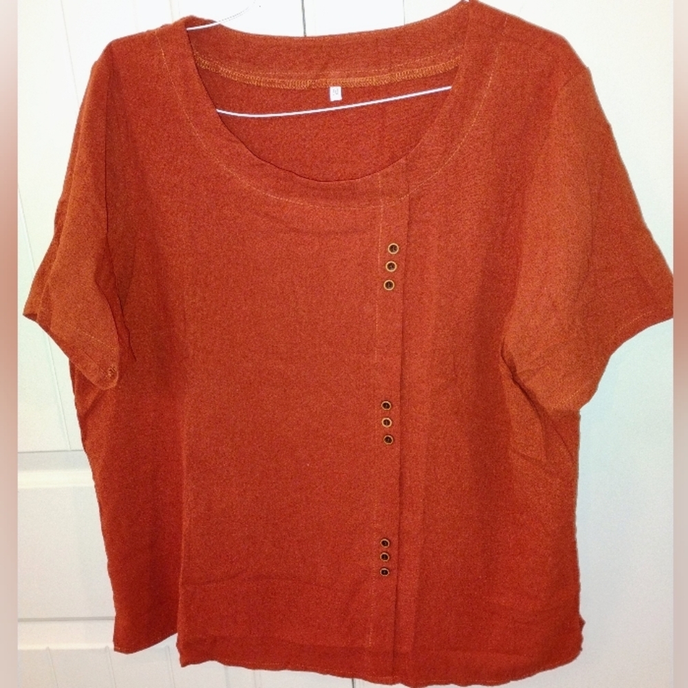 Women's Plus Size  Rust Top 3X New - Picture 2 of 4